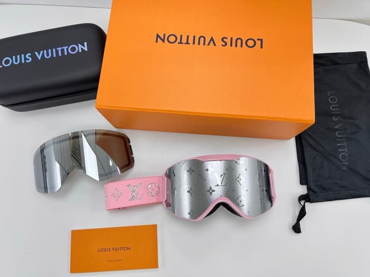 Louis Vuitton New Ski Goggles in Silver Goggles Black Strap