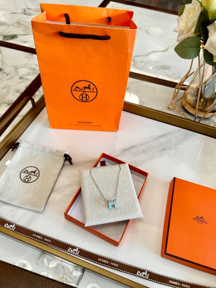 Hermès H-Letter Oval Enamel Necklace in Gold