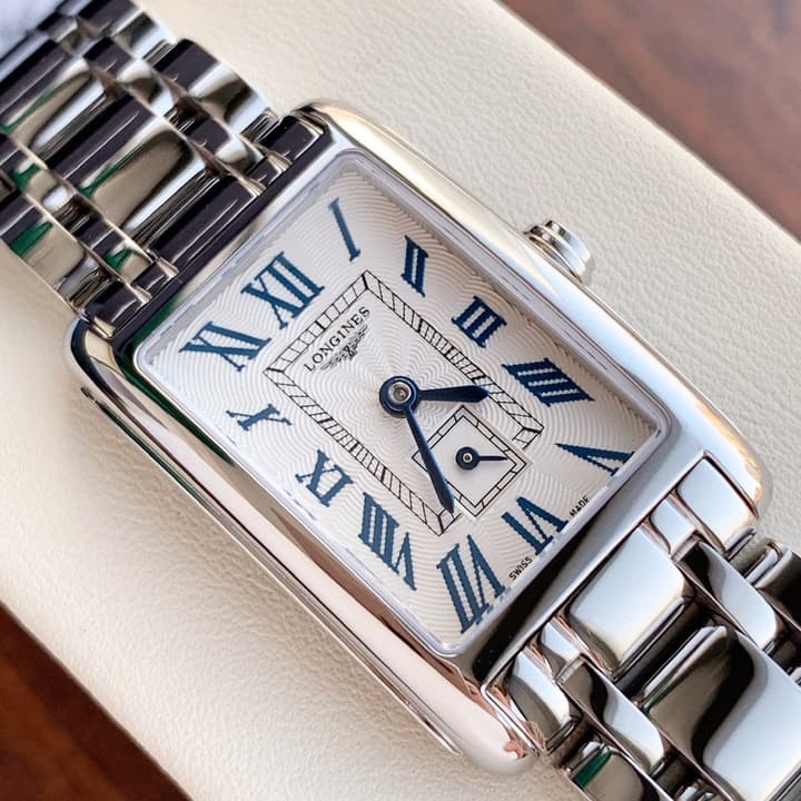 Longines DolceVita Stainless Steel Quartz Watch 32mm in Stainless Steel White Dial
