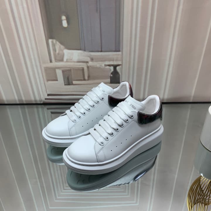Alexander McQueen Unisex Sneakers in White And Grey Paneled