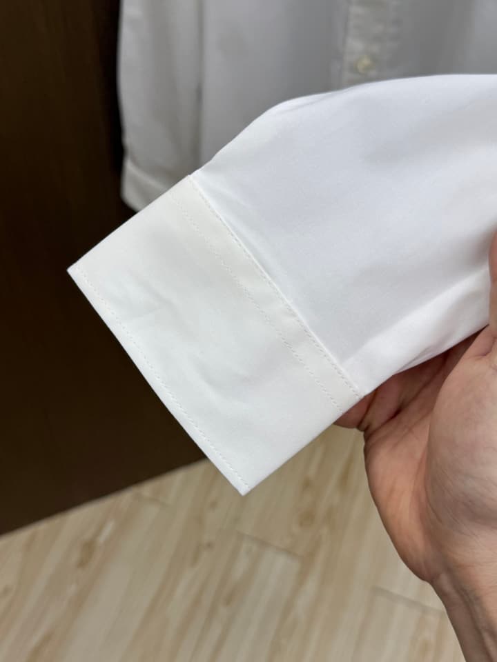 Prada Lightweight Cotton Long-Sleeve Shirt – Spring/Summer Collection