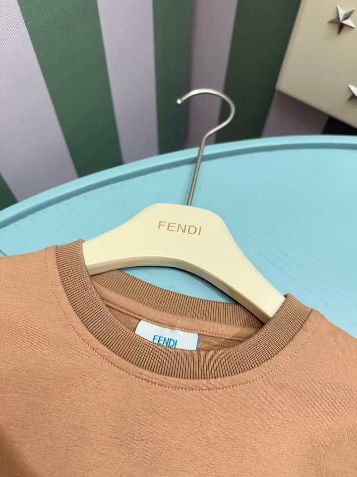 Fendi Kids Logo Print Sweatshirt Tracksuit Set – Early Autumn/Winter 2025SS – Kids Collection in Camel Brown Set