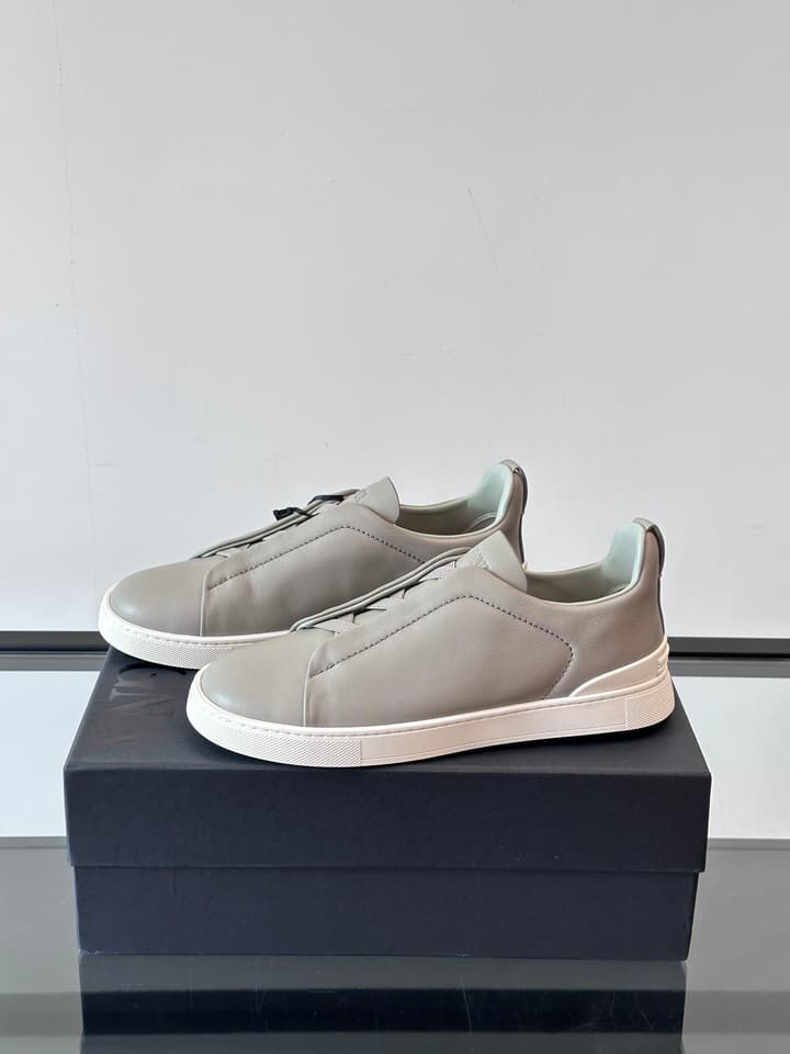 Zegna Men's Low-Top Leather Sneakers in Black & White