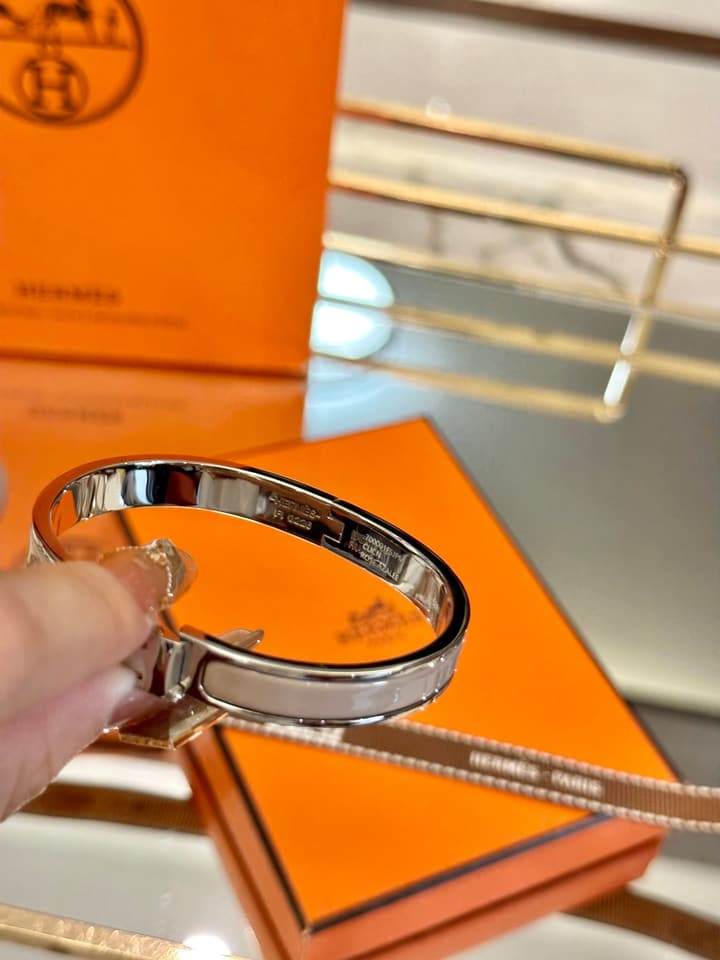 Hermès H-Letter Oval Series Bracelet in Light Blue Enamel