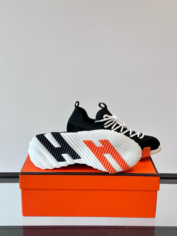 Hermès Men's Casual Sport Sneakers in All Black Knit