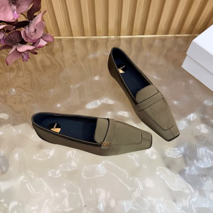 Saint Laurent Silk Chain Mules – Spring/Summer Collection – 26S in Beige