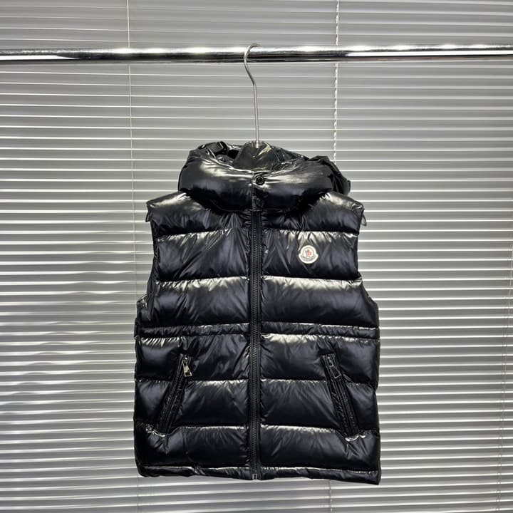 Moncler Ania Fitted Down Vest – Kids Collection – 2025 in Black