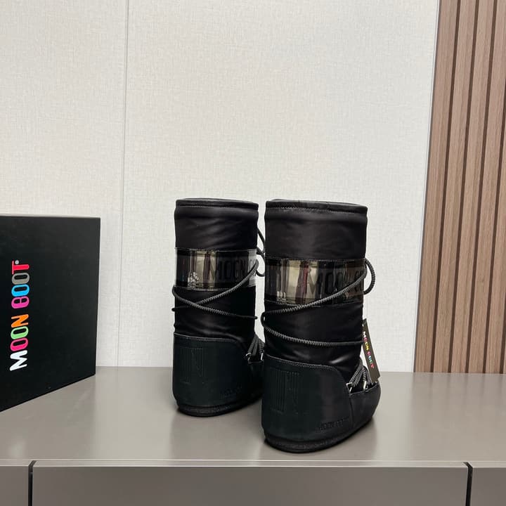Moon Boot 2024FW Snow Boots in Matte Black