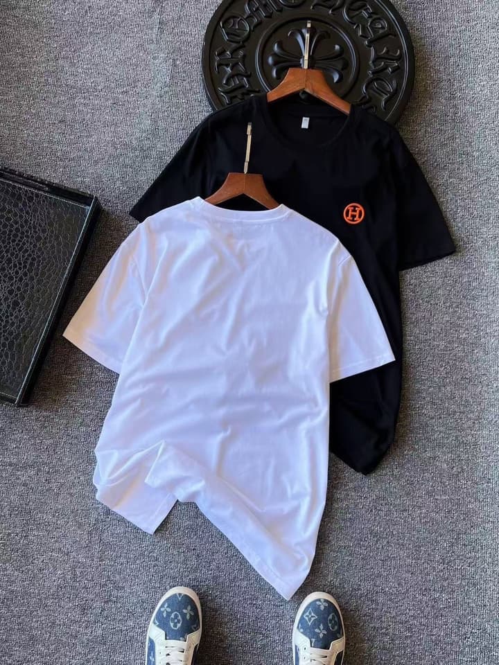 Hermès Mulberry Silk 3D H Logo T-Shirt – 2025 Spring/Summer Collection in Classic Black