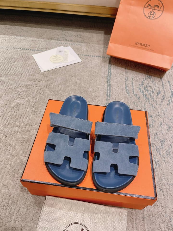 Hermès Chypre Calfskin Slides – 2023SS in Denim Blue