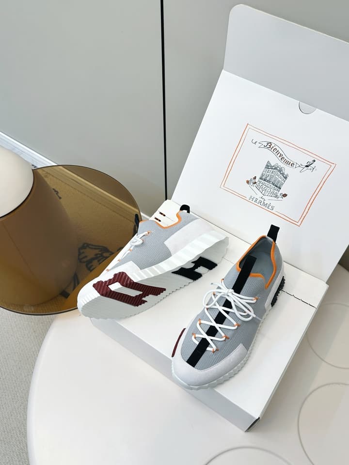 Hermes H Classic Couple Sneakers in Black