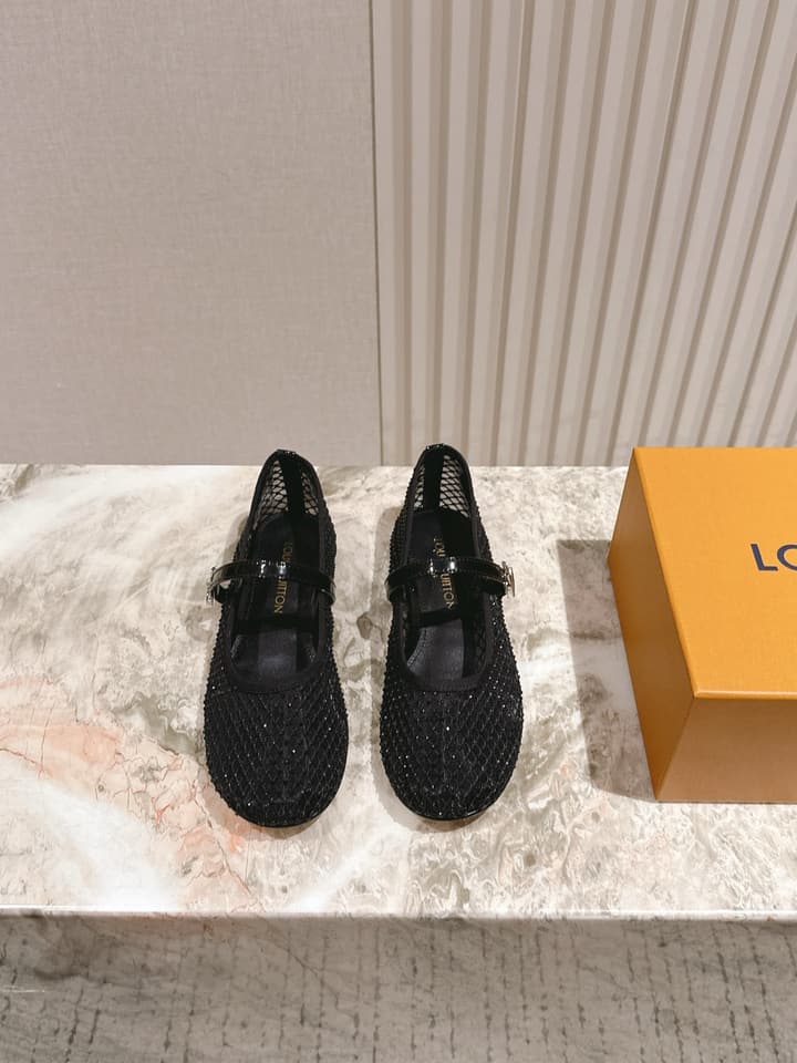 Louis Vuitton Ballet Flats – 2025SS in Black