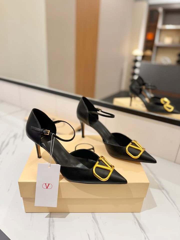Valentino Garavani VLogo Signature Slingback Sandals in Classic Black