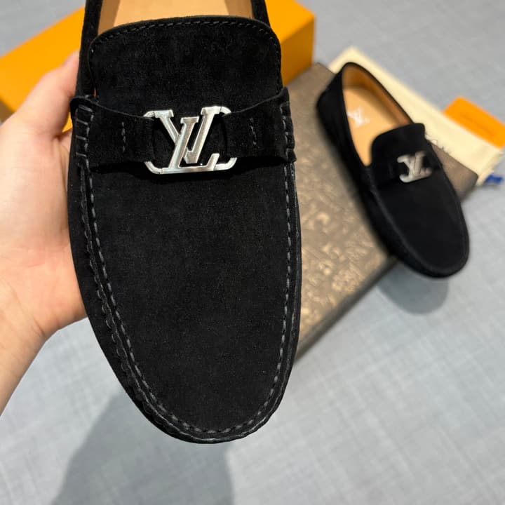 Louis Vuitton Men's Suede Driving Shoes in Black Suede
