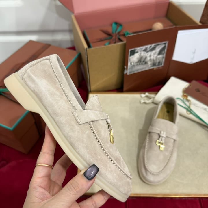 Loro Piana Summer Charms Walk Kids Moccasin Loafers – Kids Collection in Cream