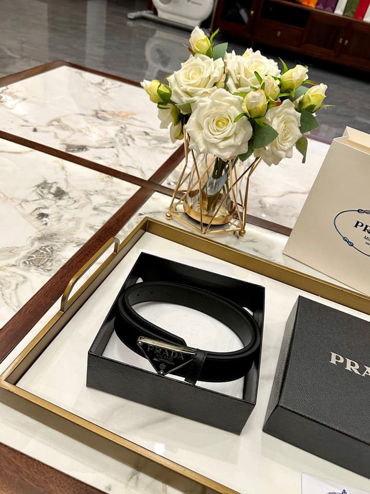 Prada Classic Fashion Belt – 3.0cm in Saffiano Black Leather With Silver Buckle