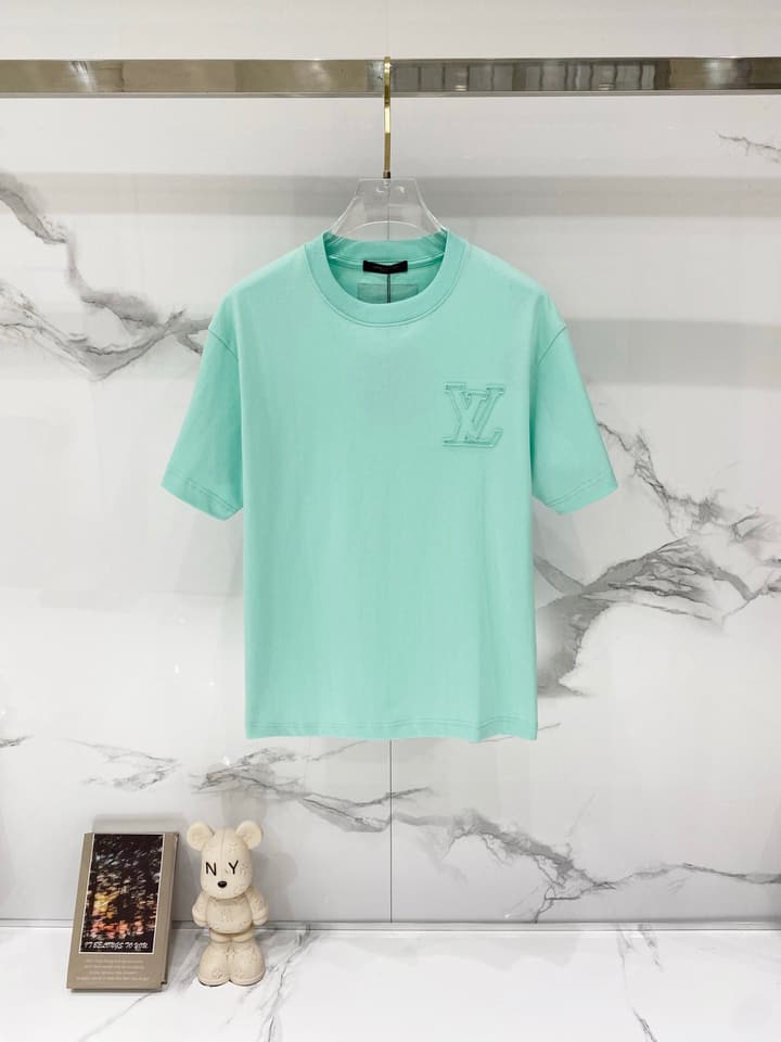 Louis Vuitton Clover Logo Embroidered Cotton T-Shirt in Black
