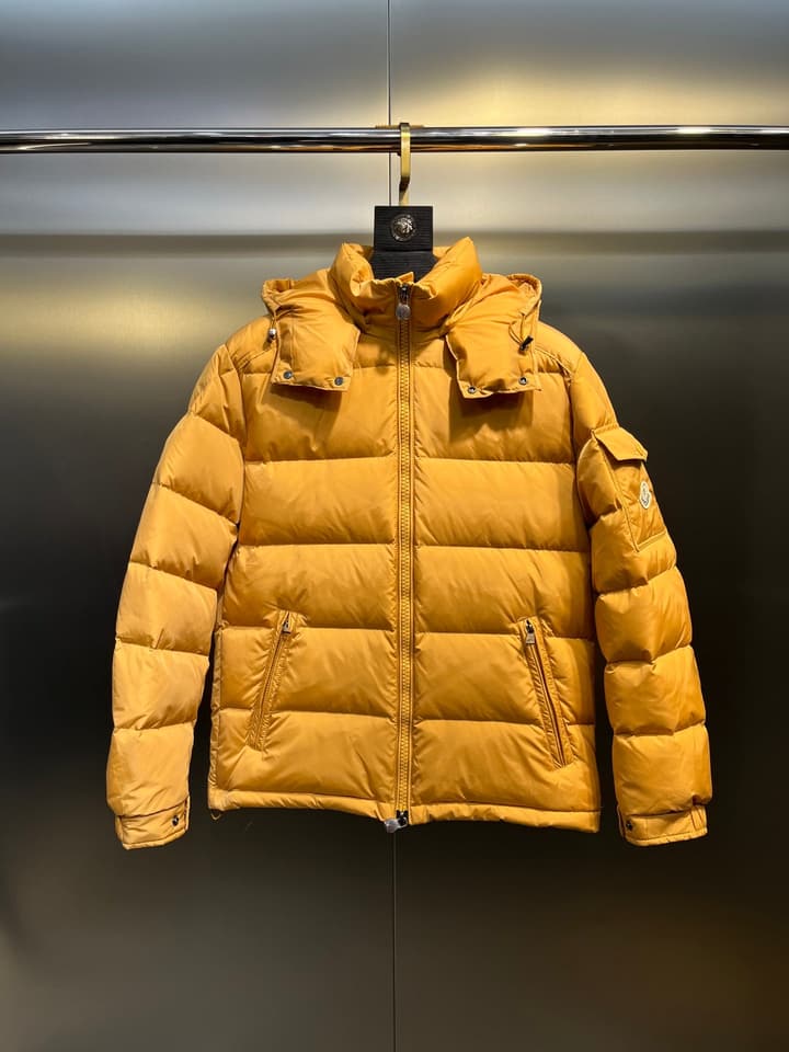Moncler Maya Matte Down Jacket – Autumn/Winter Collection in Black