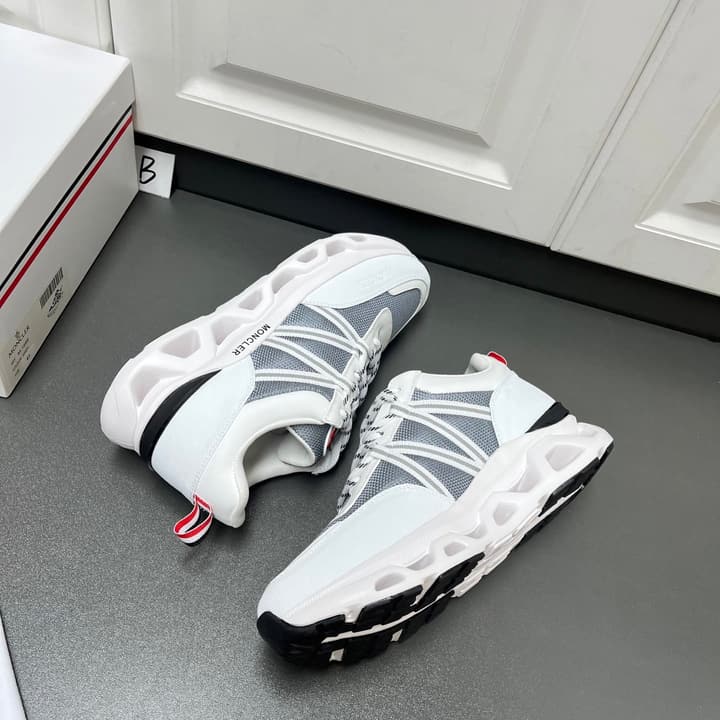 Moncler Men's Casual Sports Sneakers in Black