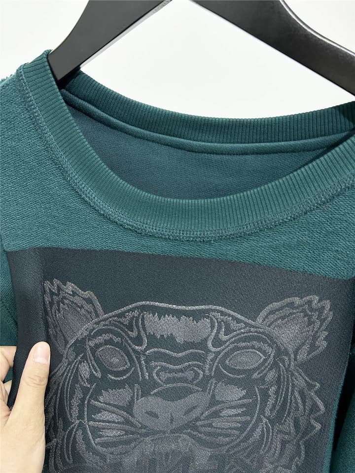 Kenzo Unisex Tiger Embroidered Sweatshirt in Black