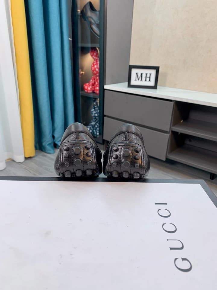 Gucci Men's Embossed Leather Driving Shoes in Brown Leather Loafer