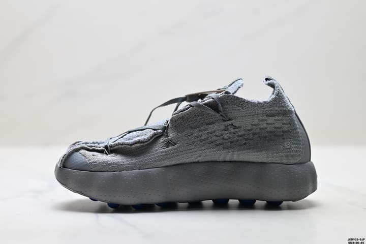 Nike Mind 002 Tech Training Sneakers
