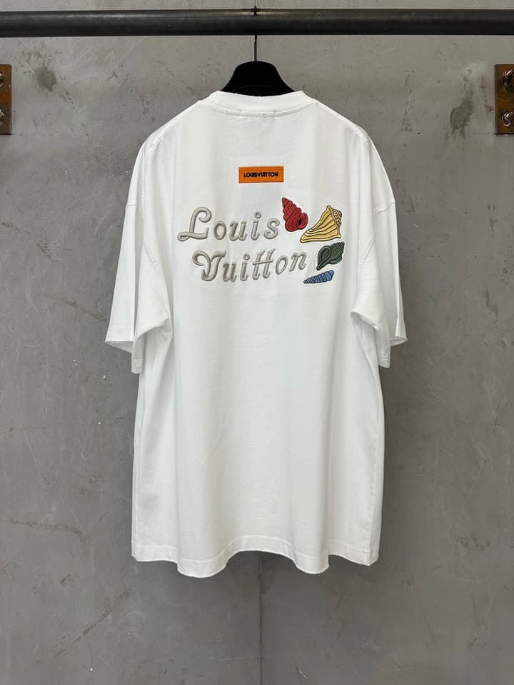 Louis Vuitton Conch Embroidery Crewneck T-Shirt – 26SS in White