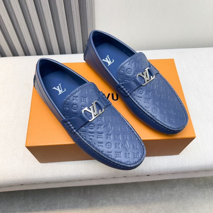 Louis Vuitton Pebbled Leather Driving Shoes in Black Textured Leather