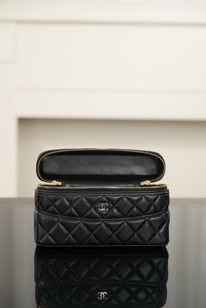 Chanel 26A LP Box Bag – 26A Collection