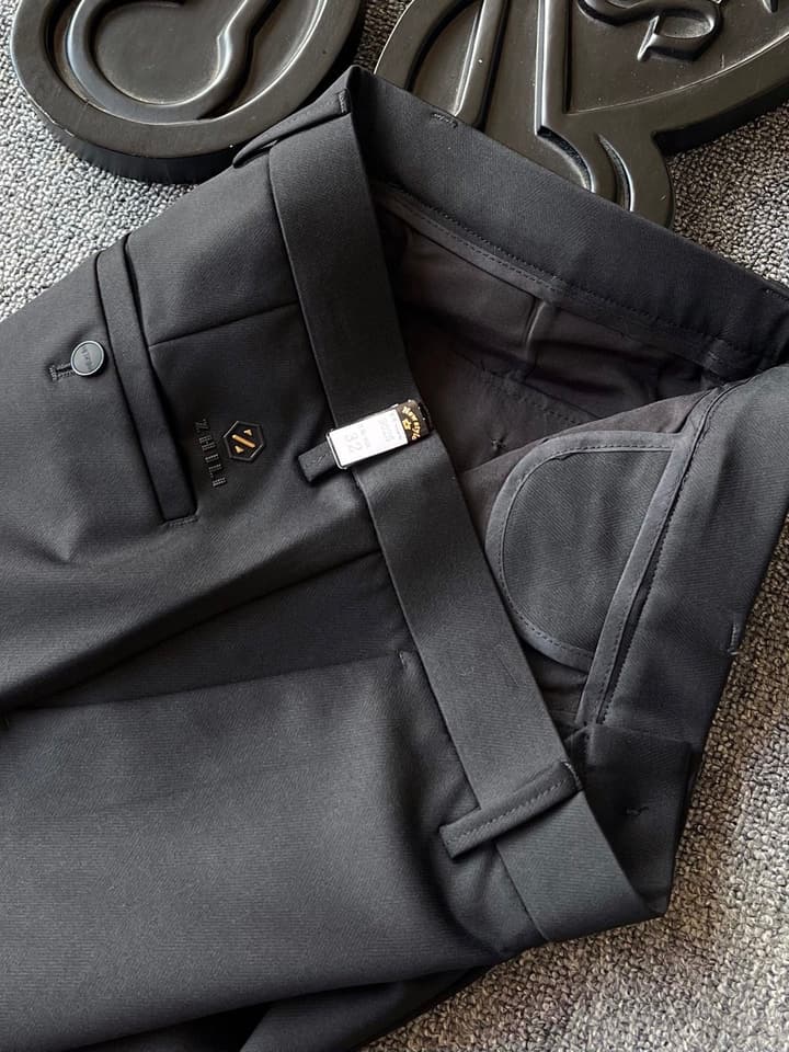 Zegna Business Casual Trousers in Dark Grey Business Casual