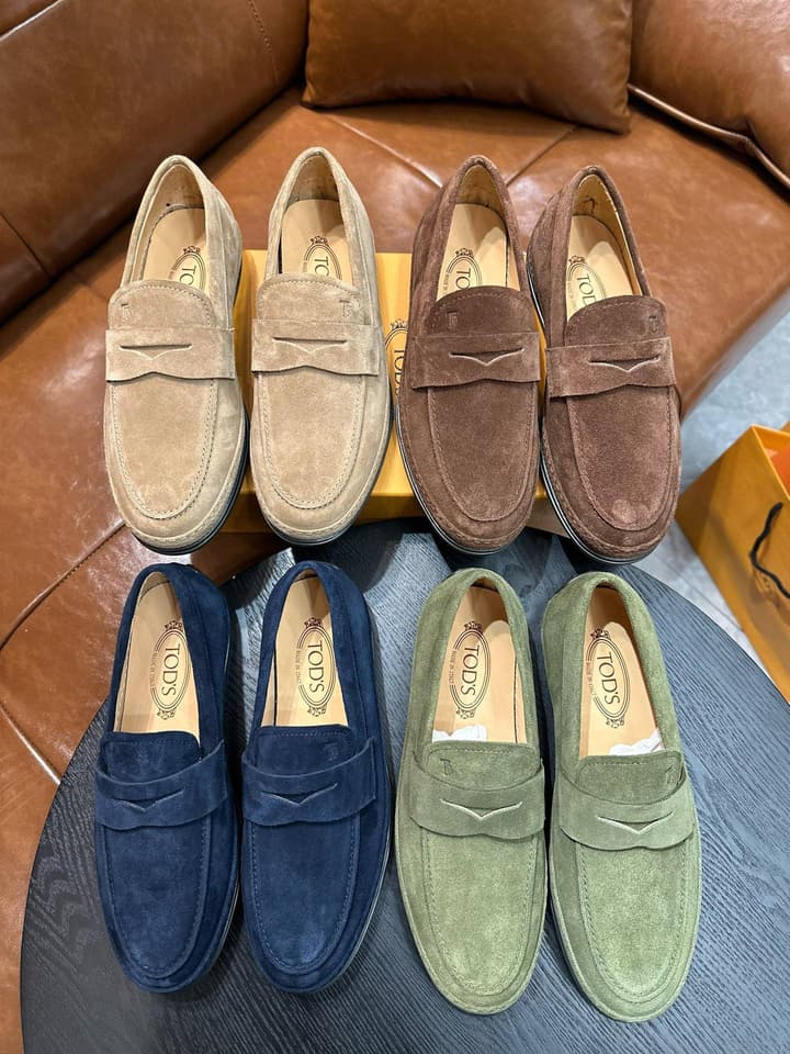 Tod's Gommino Calfskin Loafers in Charcoal Suede