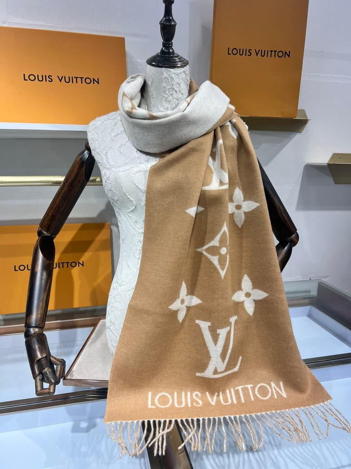 Louis Vuitton Reykjavik Cashmere Scarf