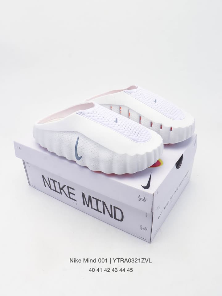 Nike Mind 001 Recovery Slides in Red