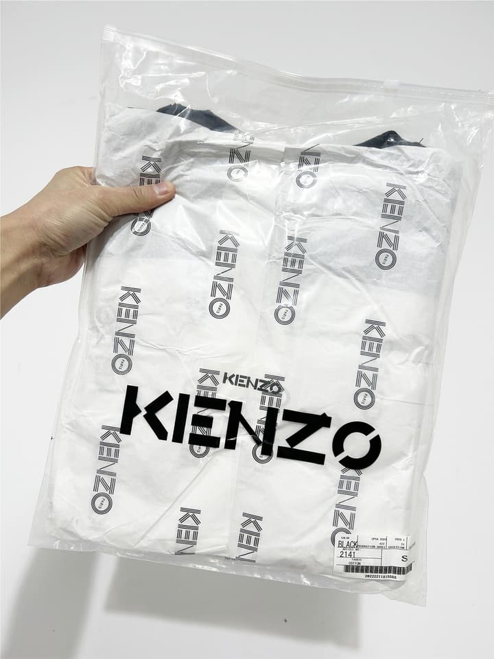 Kenzo Unisex Tiger Embroidered Sweatshirt in Black