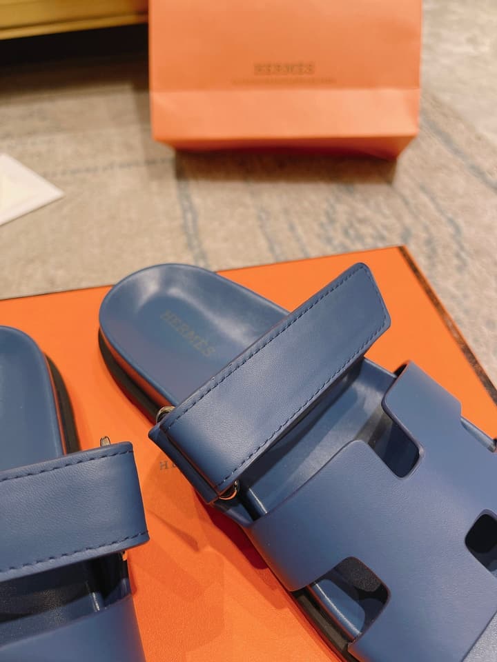 Hermès Chypre Slides – 2023SS Collection in Black And White