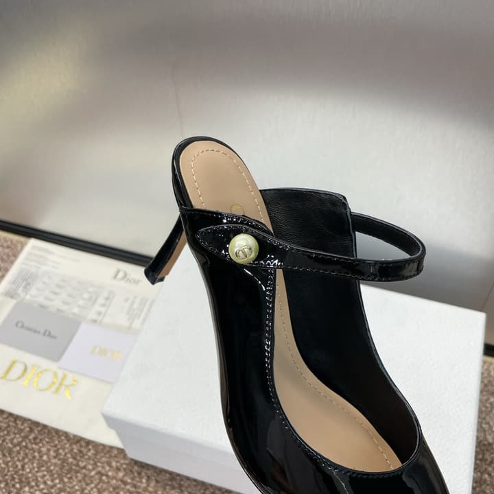 Dior J'Adior Jolie Pearl Pointed-Toe Mules – 2024 Spring/Summer Collection in Black Patent