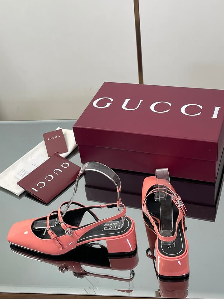 Gucci Crystal Double G Slingback Pumps – 2025 Fall Collection in Burgundy Red