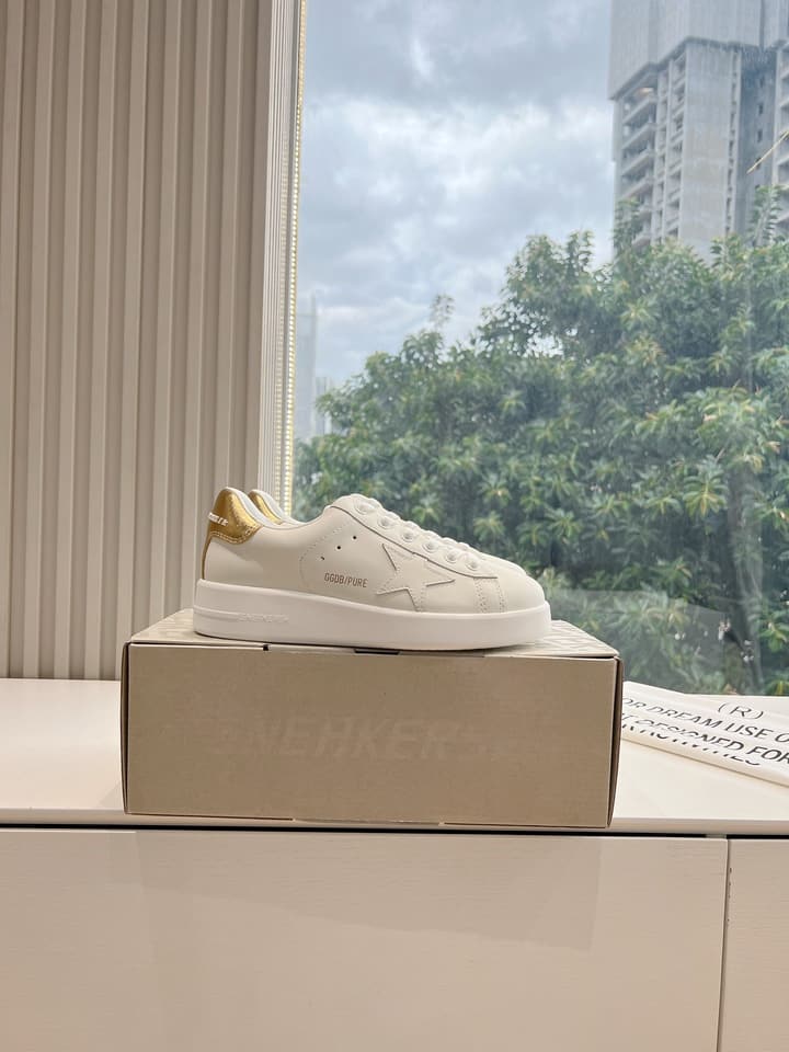 Golden Goose Space Distressed Sneakers – 2024 Collection in White 1