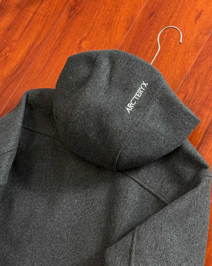 Arc'teryx Sawyer Wool Hoody Softshell Jacket in Dark Gray