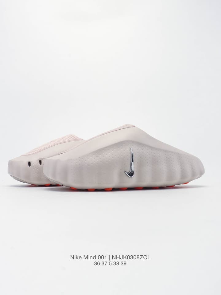 Nike Mind 001 Recovery Mules – 2025 in Light Grey