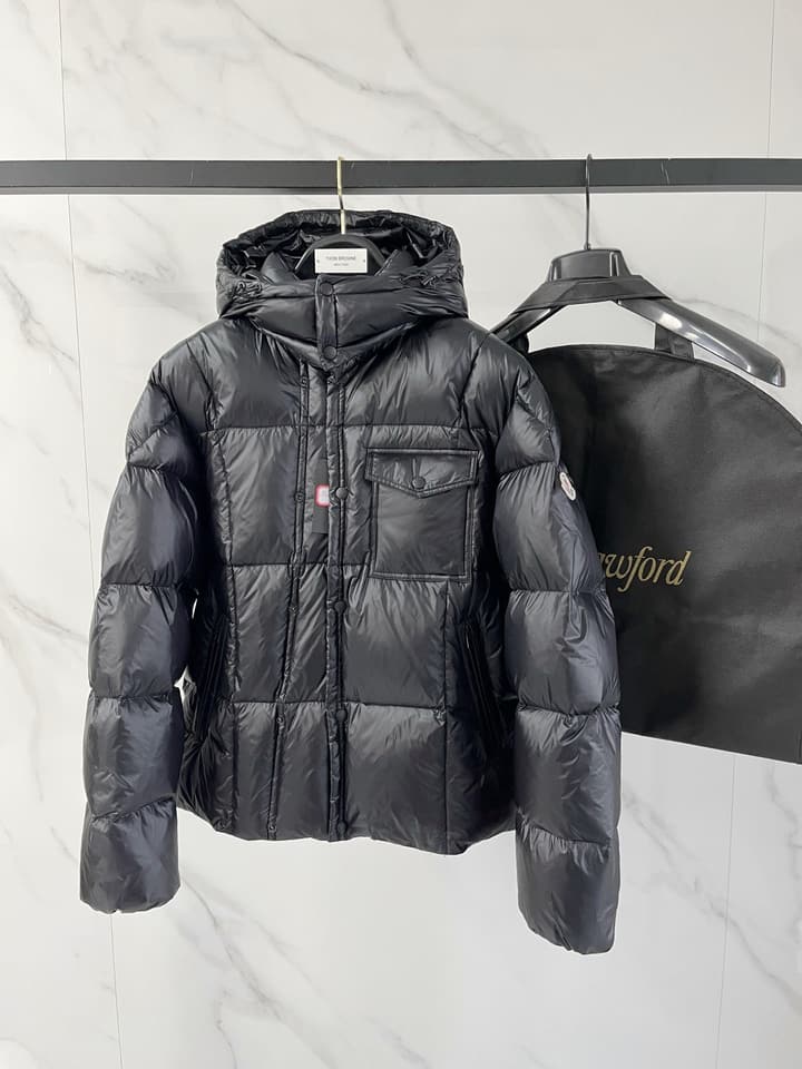 Moncler Men's Fashion Hooded Down Jacket – 25FW in Black Hooded Puffer