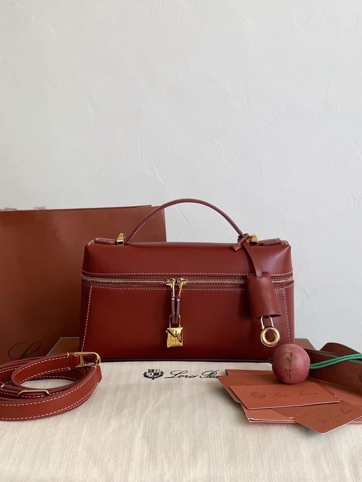 Loro Piana L23 Handbag – 23 cm in Brick Red