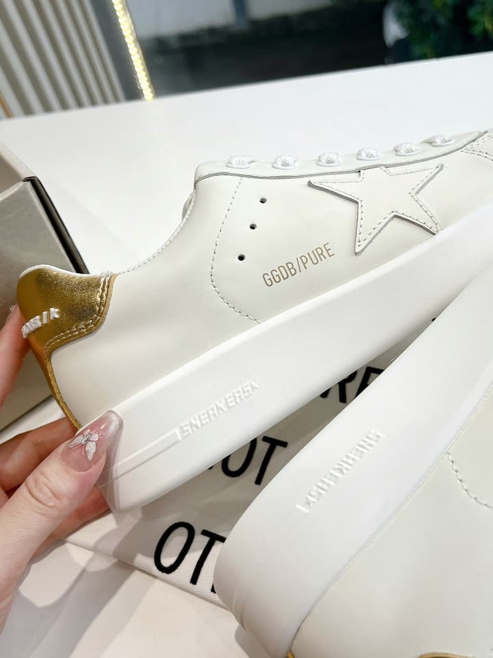 Golden Goose Space Distressed Sneakers – 2024 Collection in White 1