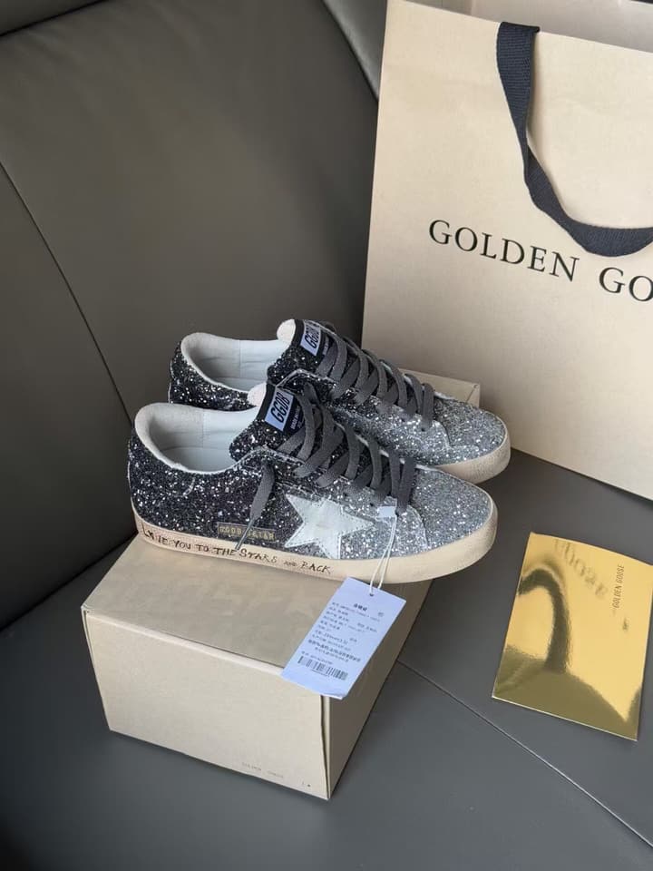 Golden Goose Superstar Sneakers – 2025 Collection in Gradient Gunmetal Silver Grid
