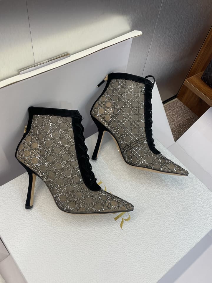 Dior CD-Capture Crystal High-Heel Ankle Boots – 2025 Spring/Summer Runway in Champagne Crystal Mesh