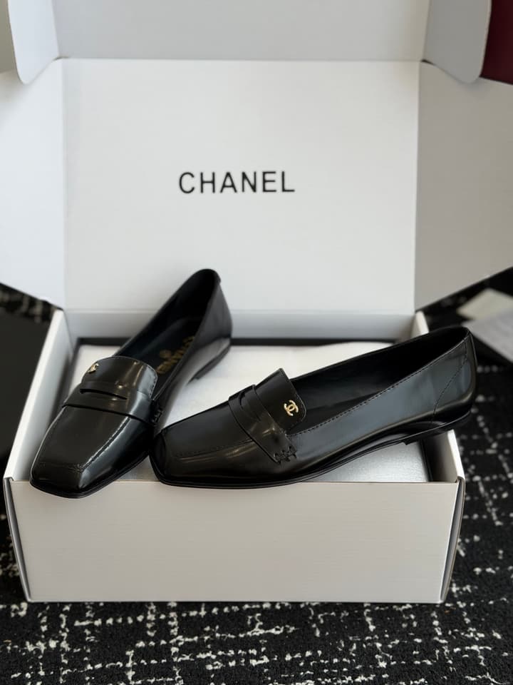 Chanel Square Toe Flats – Early Spring Collection – 26SS