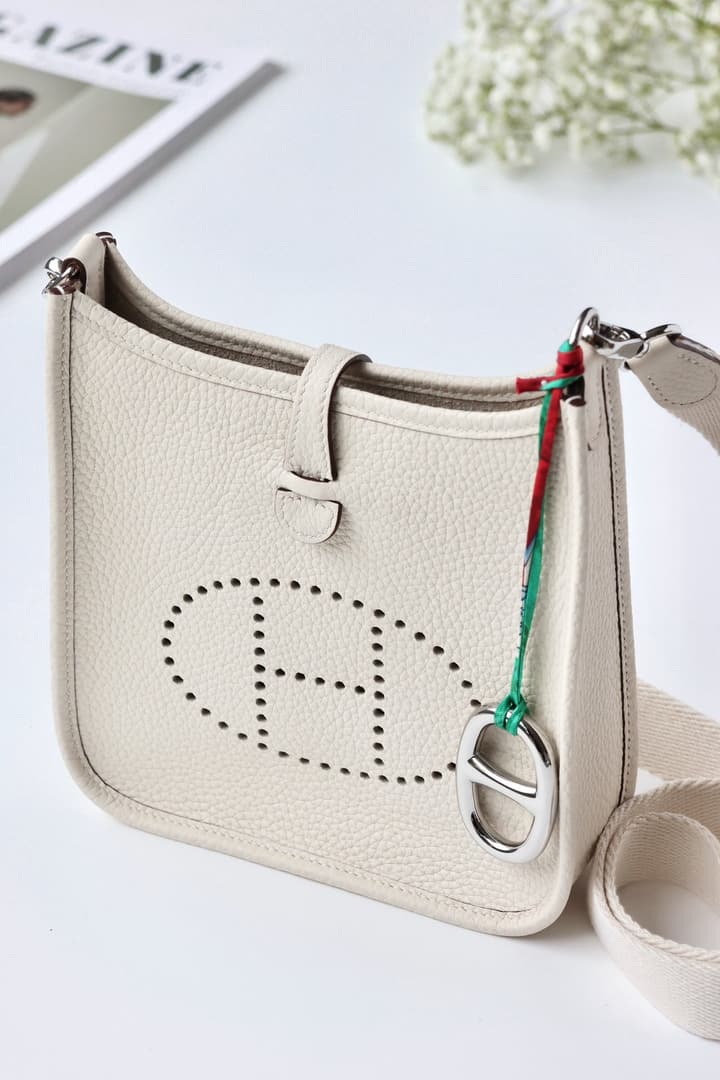 Hermès Mini Evelyne Nata – TC Leather in Nata With Gold Hardware