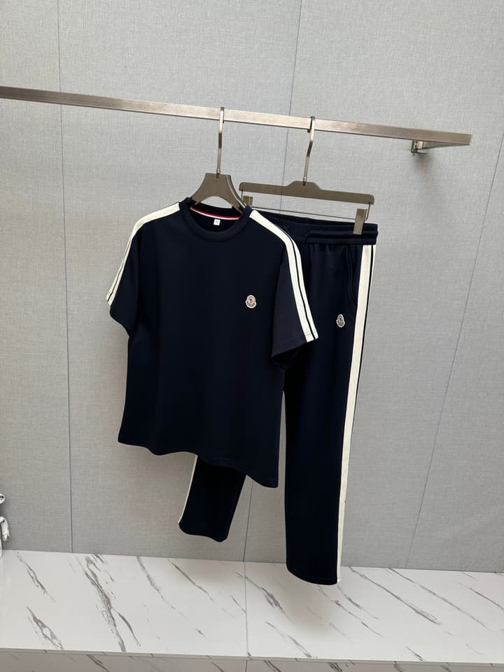 Moncler Urban Casual Tracksuit Set – 2026SS in Black