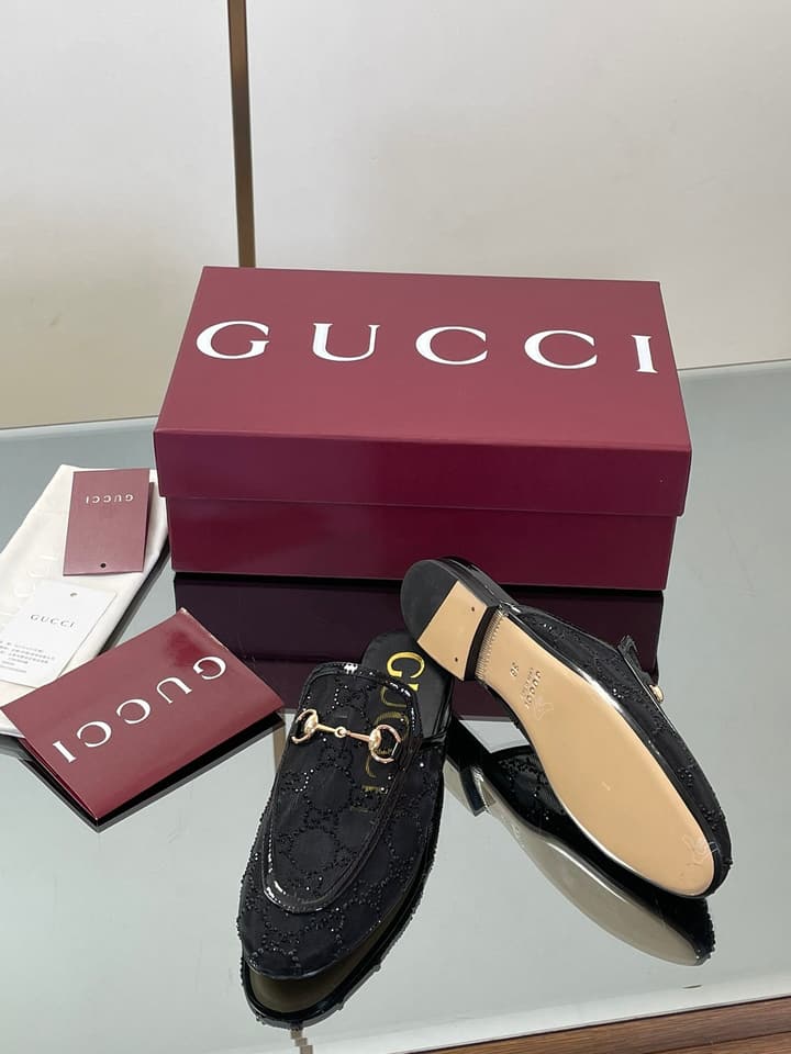 Gucci Crystal GG Patent Loafer Mules – 2025FW in Beige Crystal Gg
