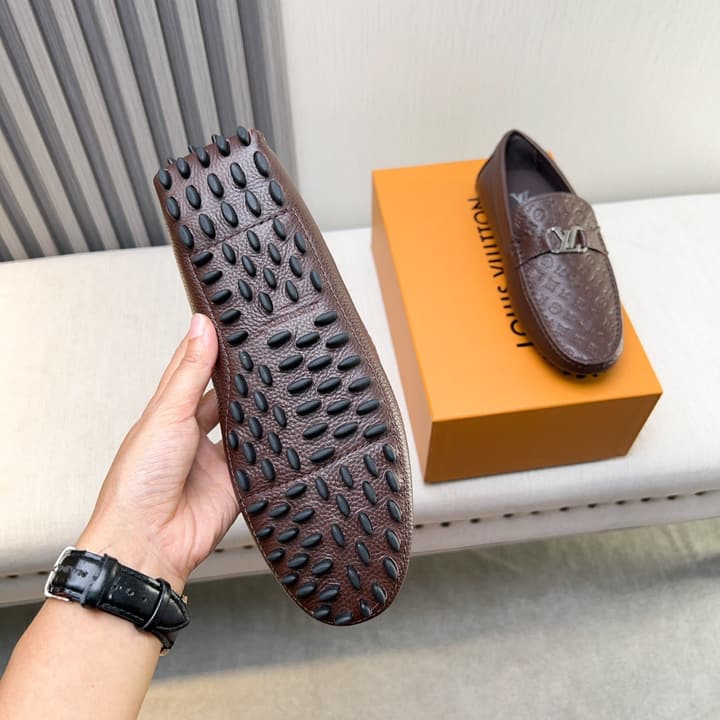 Louis Vuitton Pebbled Leather Driving Shoes in Black Textured Leather